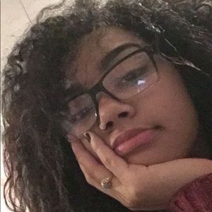 Meet your Posher, Jazmin